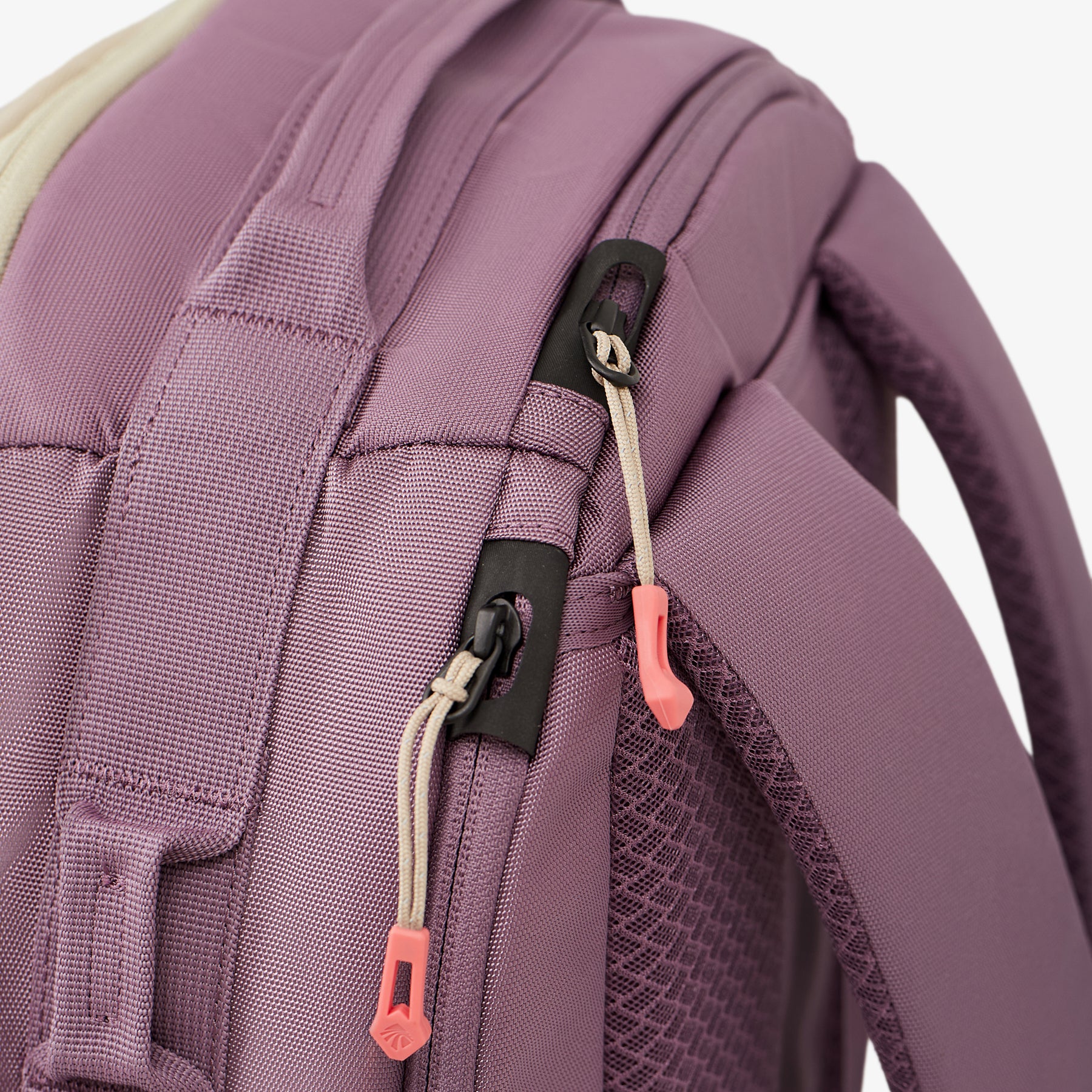 Tour Lite Travel Pack 28L - Image 9